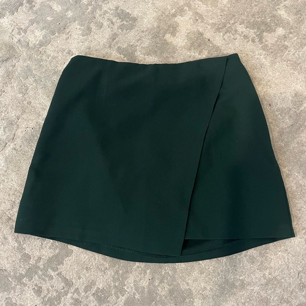 Abercrombie & Fitch - Menswear Wrap-Front Mini Skort